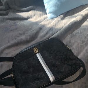 Tommy Hilfiger purse